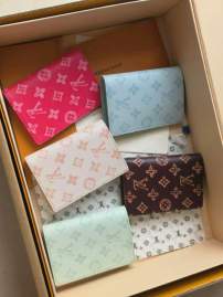 Picture of Louis Vuitton Wallets _SKUfw223910933fw